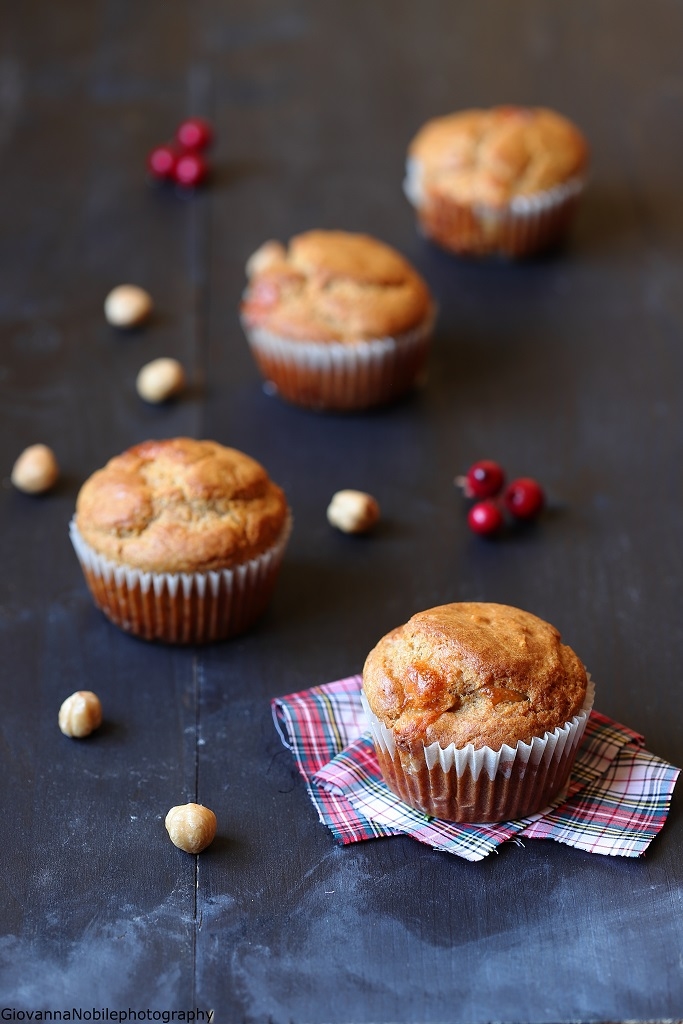 Muffin con pecorino al tartufo e nocciole - La Cuoca Eclettica Veg