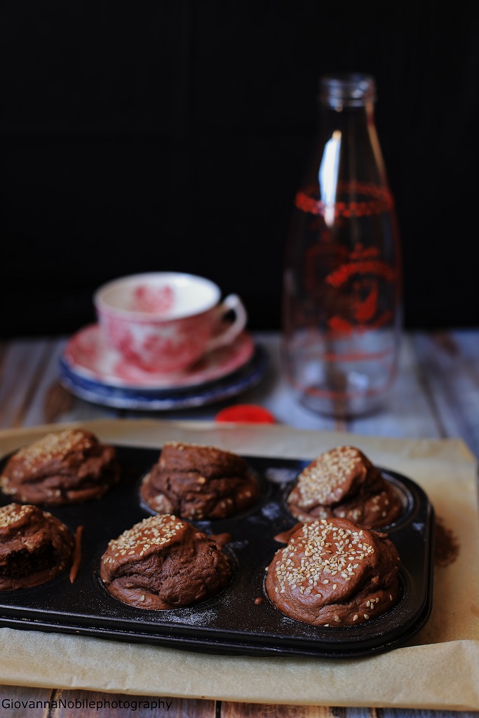 Muffin con cacao e nocciole